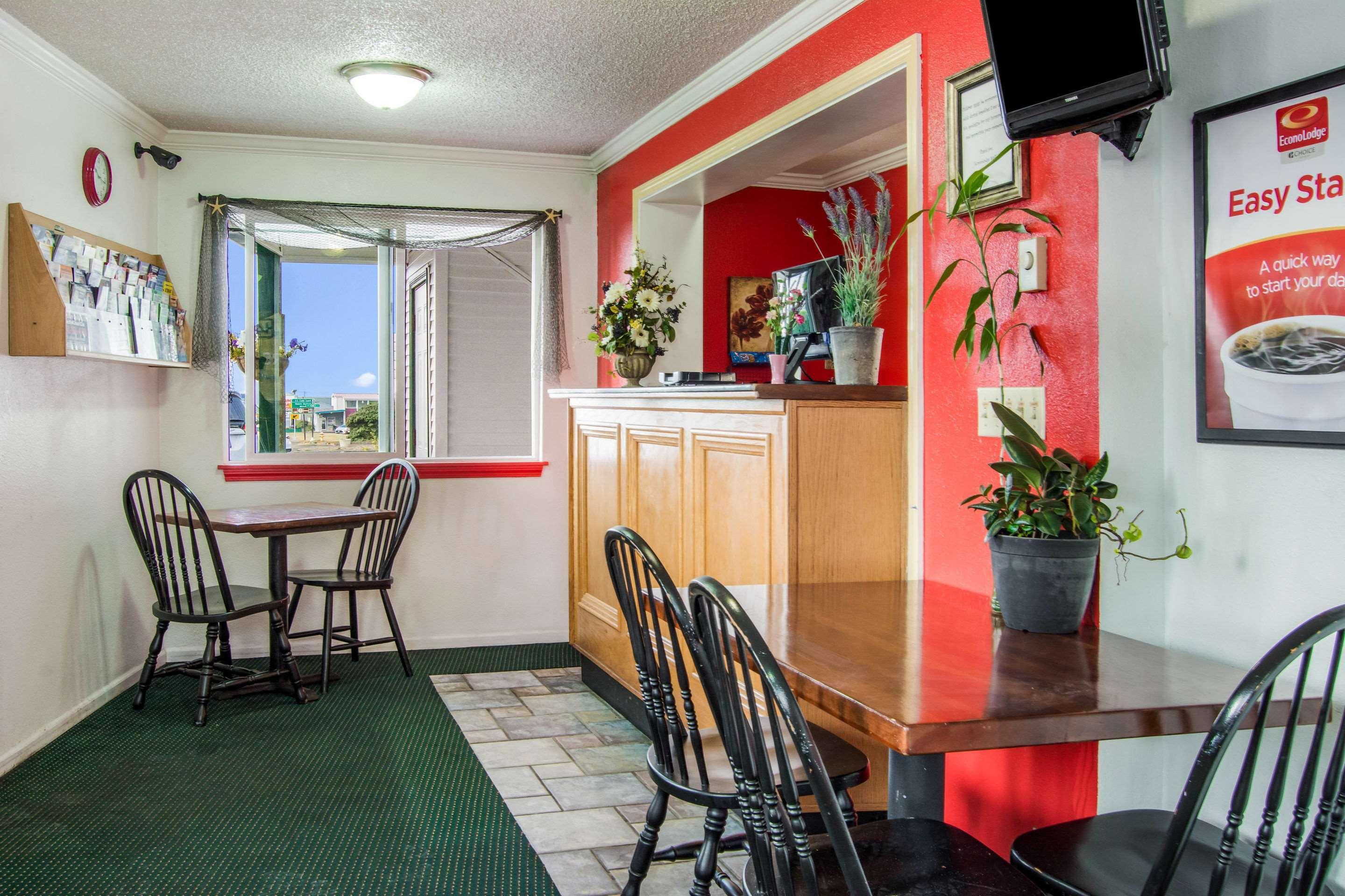 Econo Lodge Newport Tower Eksteriør billede