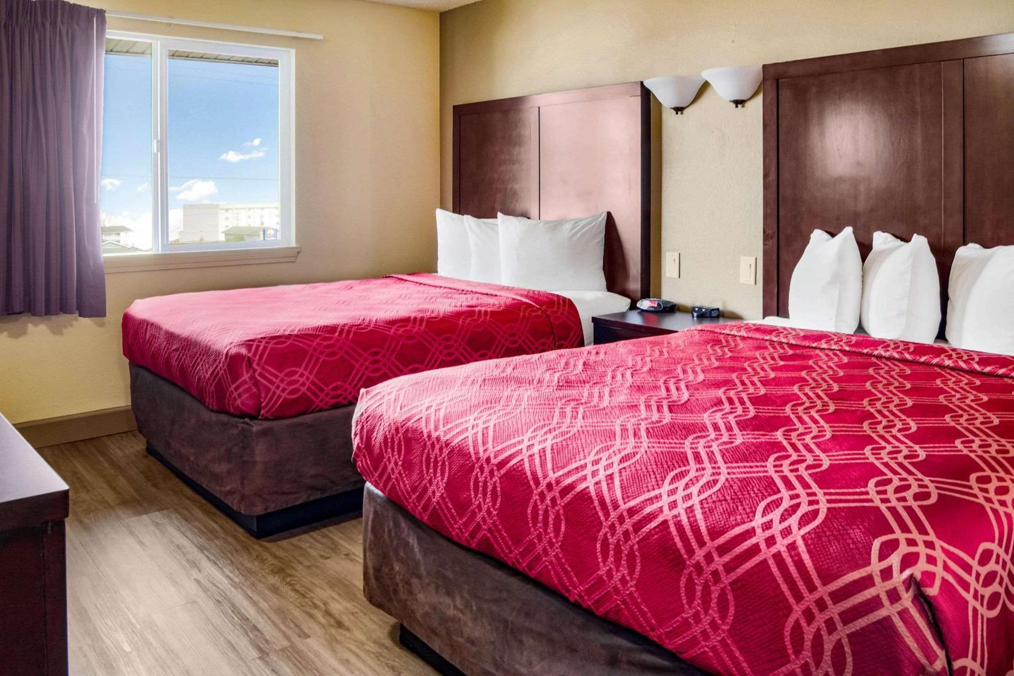 Econo Lodge Newport Tower Eksteriør billede