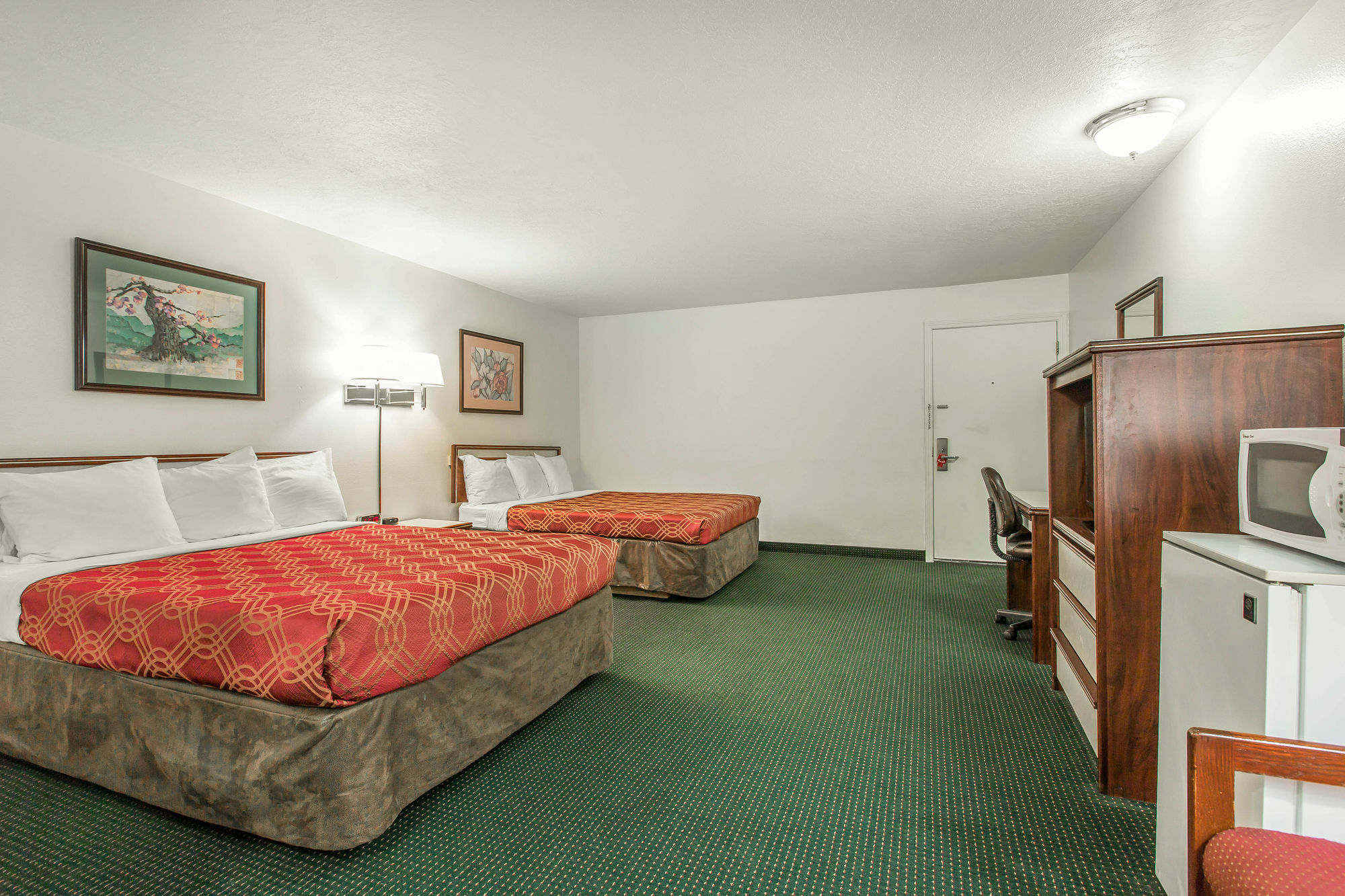 Econo Lodge Newport Tower Eksteriør billede