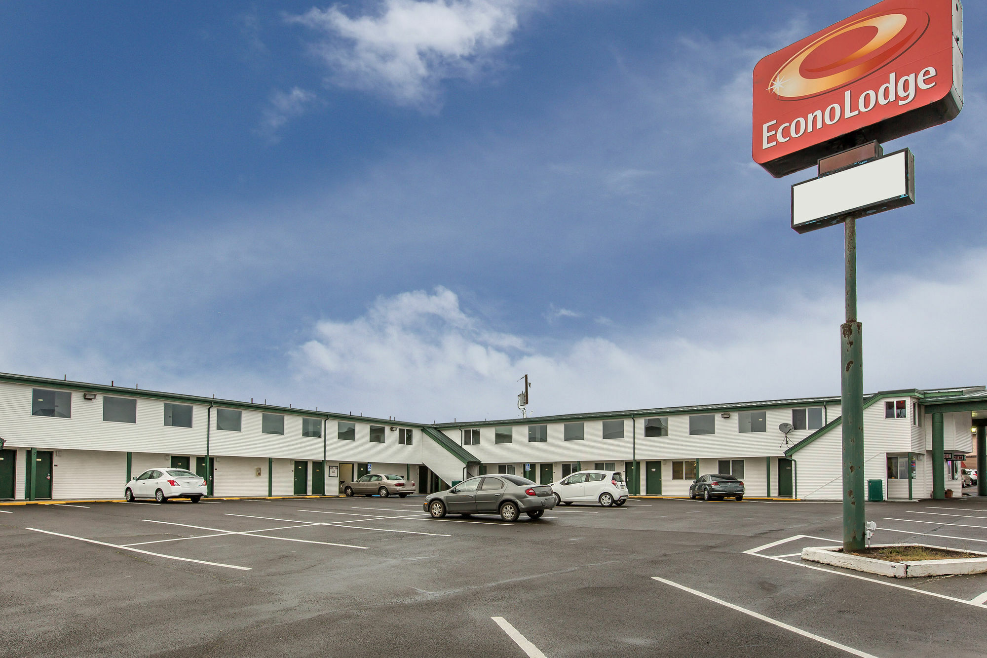 Econo Lodge Newport Tower Eksteriør billede