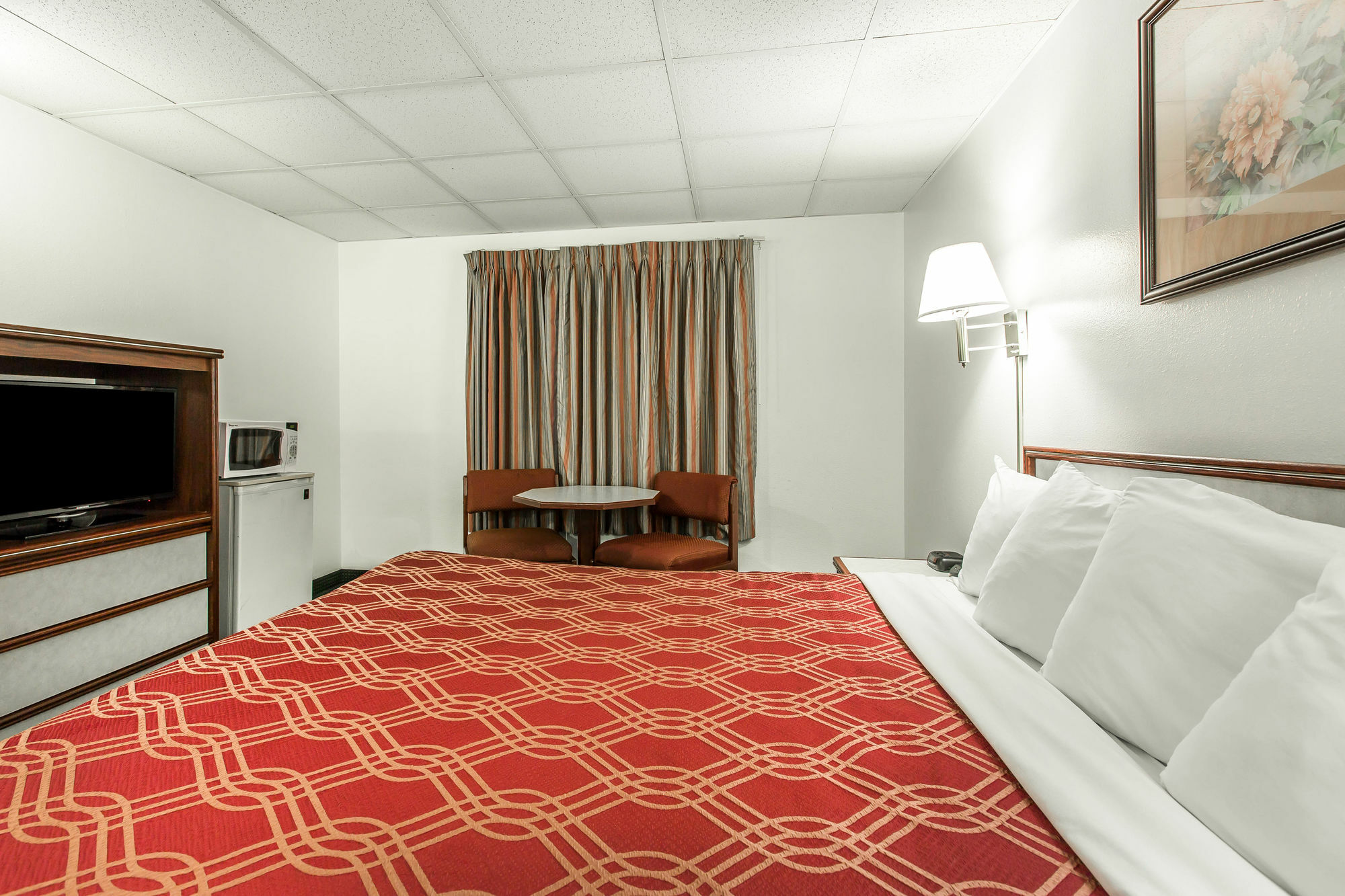 Econo Lodge Newport Tower Eksteriør billede